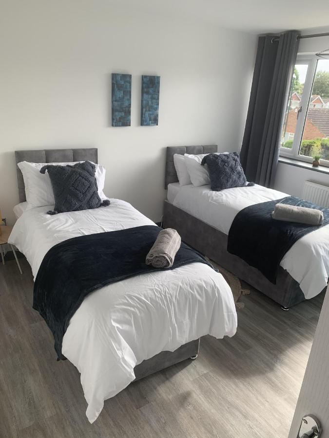 Crowthorne House, Beautiful 3 Bedroom Home For Upto 8 Guests, With Sofa Bed Cul-De-Sac With Private Driveway Νότιγχαμ Εξωτερικό φωτογραφία