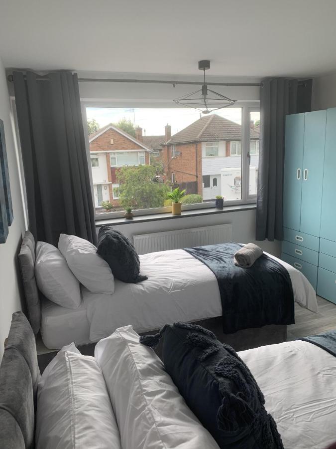 Crowthorne House, Beautiful 3 Bedroom Home For Upto 8 Guests, With Sofa Bed Cul-De-Sac With Private Driveway Νότιγχαμ Εξωτερικό φωτογραφία