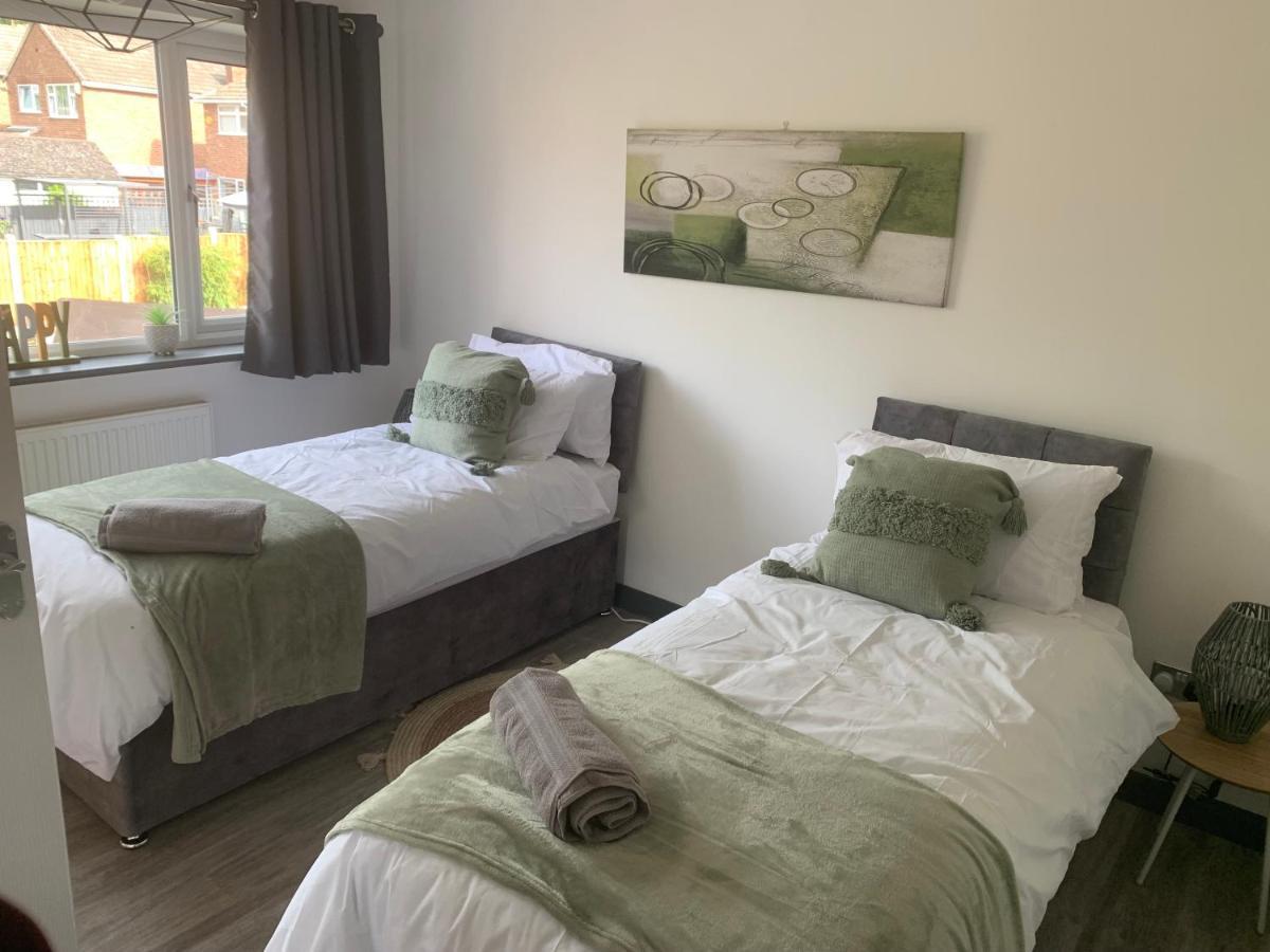 Crowthorne House, Beautiful 3 Bedroom Home For Upto 8 Guests, With Sofa Bed Cul-De-Sac With Private Driveway Νότιγχαμ Εξωτερικό φωτογραφία