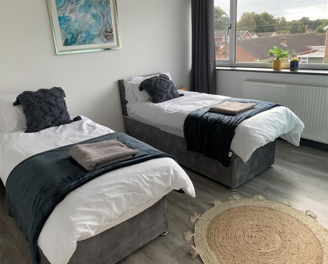 Crowthorne House, Beautiful 3 Bedroom Home For Upto 8 Guests, With Sofa Bed Cul-De-Sac With Private Driveway Νότιγχαμ Εξωτερικό φωτογραφία